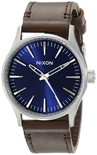 Nixon Herrenuhr Analog Quarz mit Lederarmband – A3771524-00 von Nixon