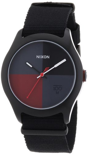 Nixon Unisex-Armbanduhr The Quad All Black/Dark Red Nylon Analog Quarz A3441167-00 von Nixon