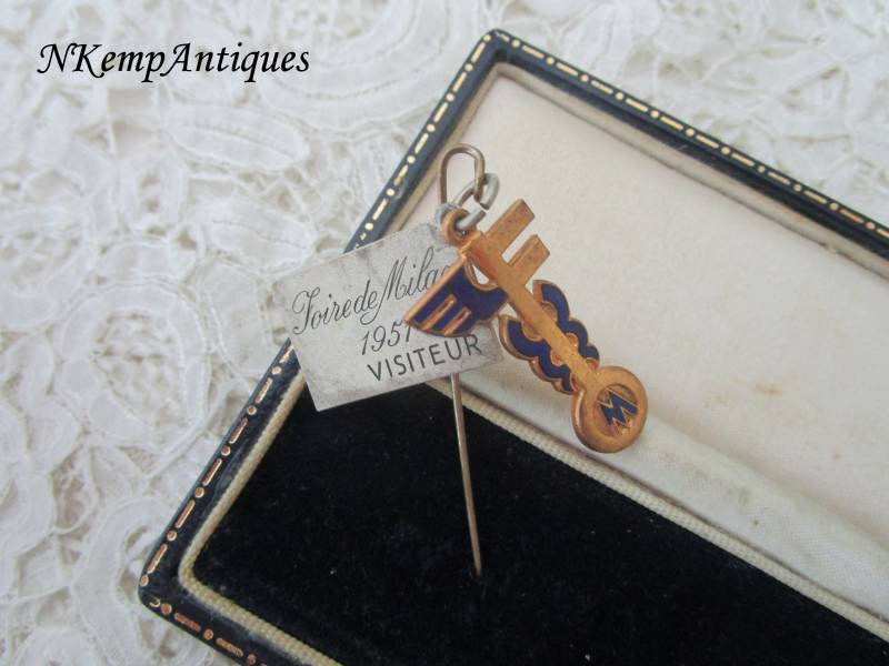 Alte Anstecknadel von Nkempantiques