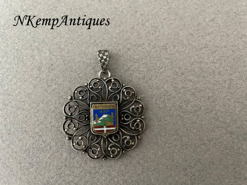 Alter Filigraner Anhänger Aus Emaille von Nkempantiques