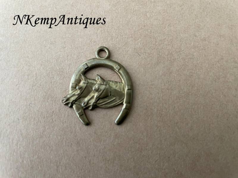 Alter Pferd Anhänger von Nkempantiques