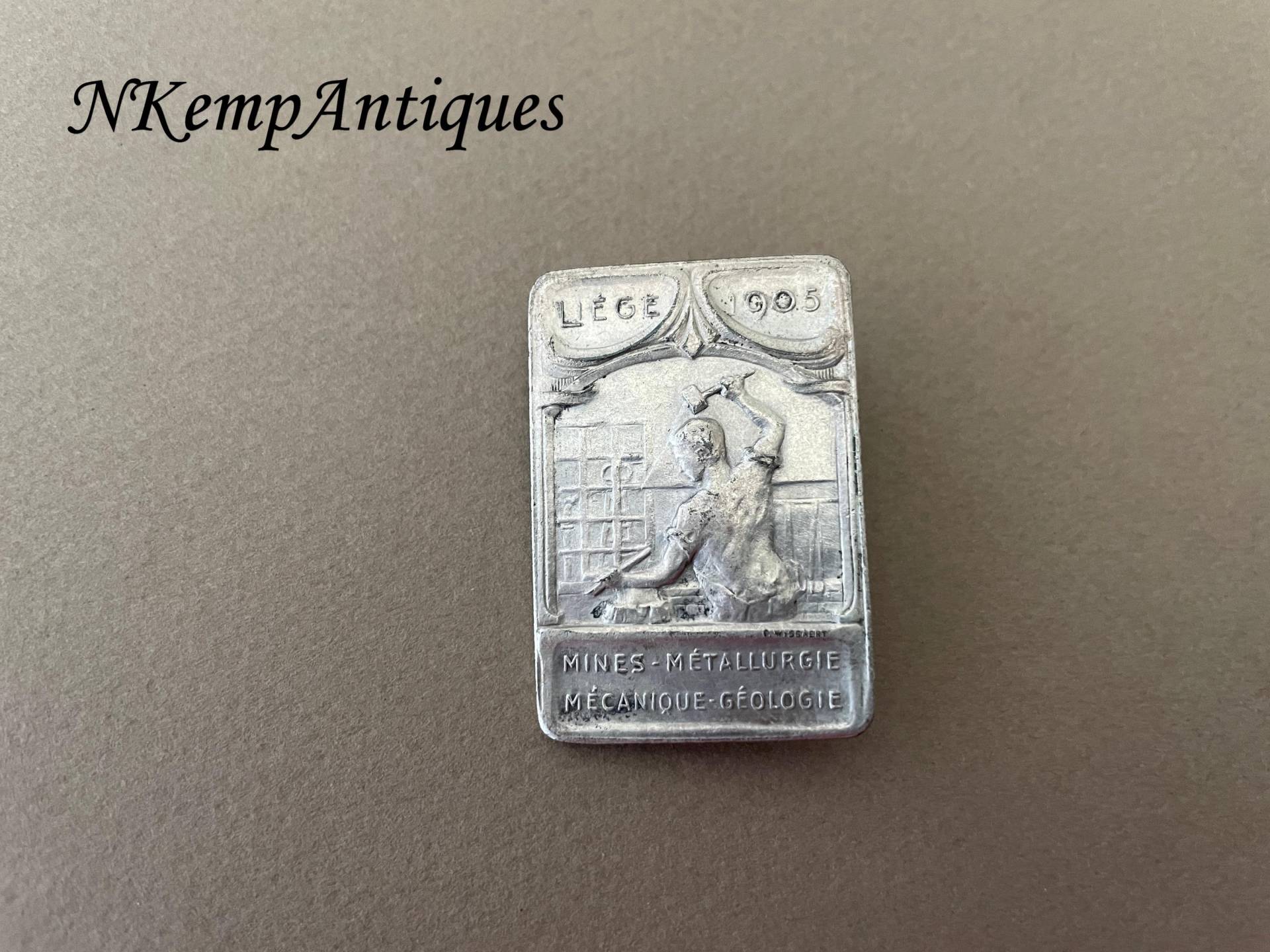 Antike Klammer 1905 von Nkempantiques