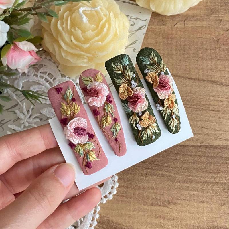 Von Hand Bestickte Haarnadeln von NnazliseylerDesign