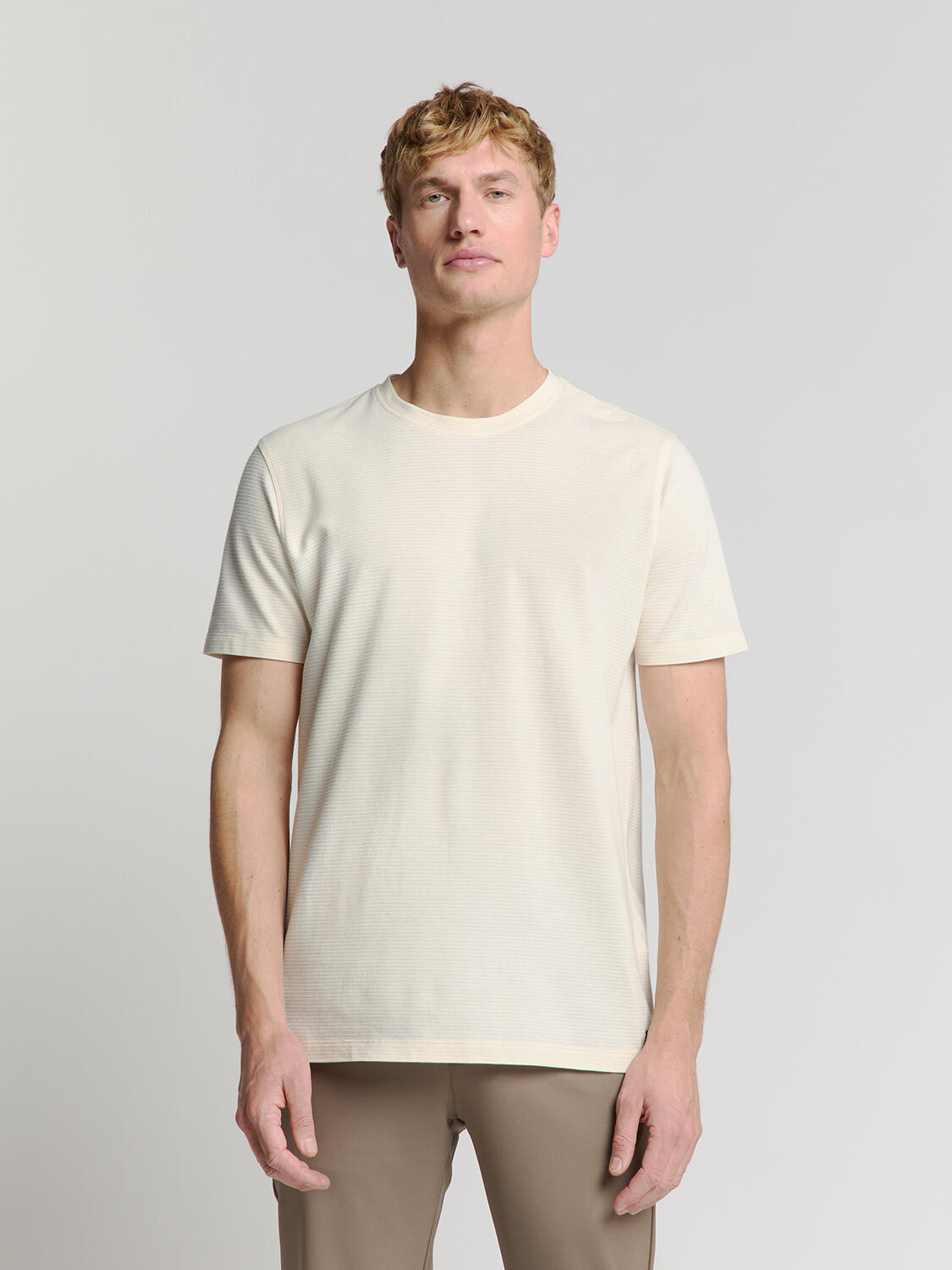No Excess - T-Shirt Crewneck Solid Relief Knit offwhite - Gr. - M von No Excess
