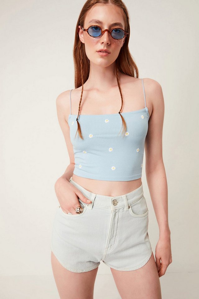 No Matter What Blusentop Crop Top mit Blumenmuster No Matter What Blusentop Crop Top mit Blumenmuster von No Matter What