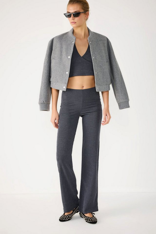 No Matter What Bequeme Jeans Strukturierte Schlaghose mit hoher Taille von No Matter What