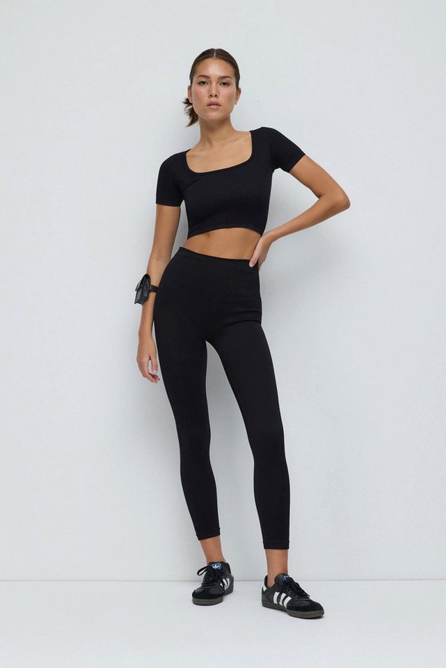 No Matter What Crop-Top Kare Yaka Crop Top könnte übersetzt werden als Square Neck Crop Top fü von No Matter What
