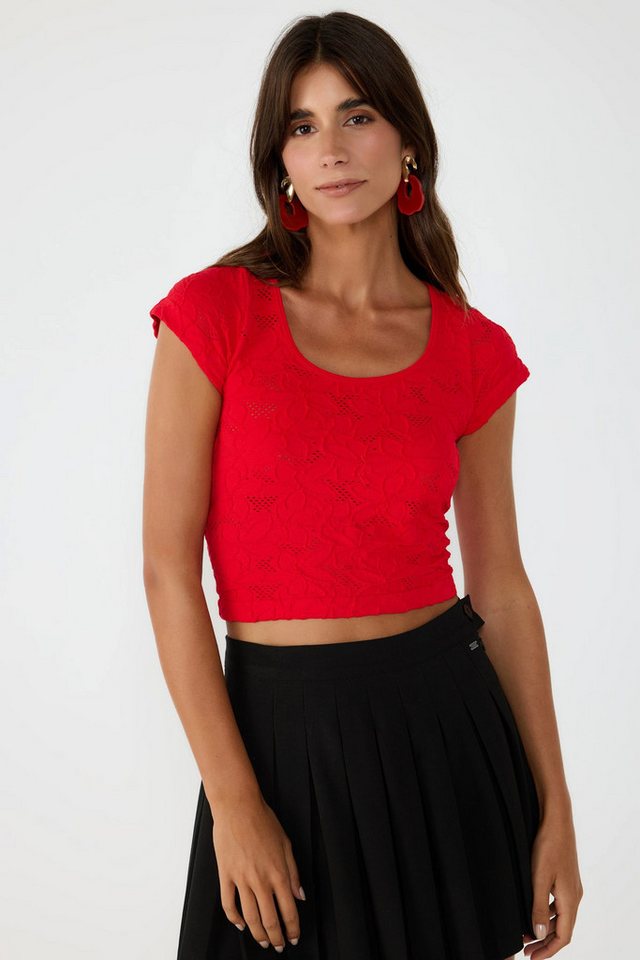 No Matter What Crop-Top Rotes Spitzen Kurzarm Crop Top No Matter What Crop-Top Rotes Spitzen Kurzarm Crop Top von No Matter What