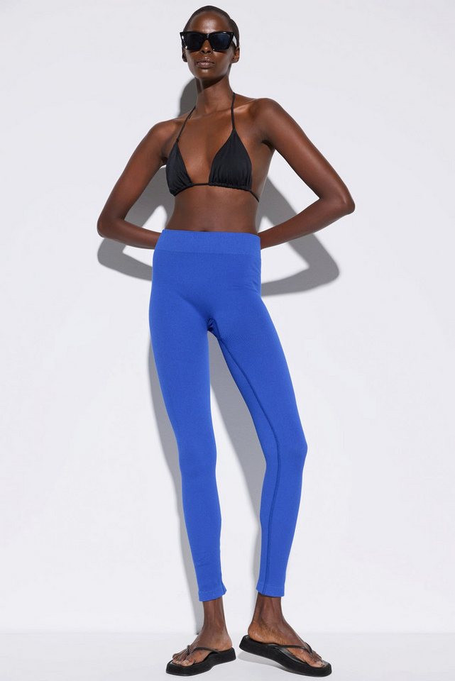 No Matter What Leggings Blaue Nahtlose Leggings aus weichem Stoff von No Matter What