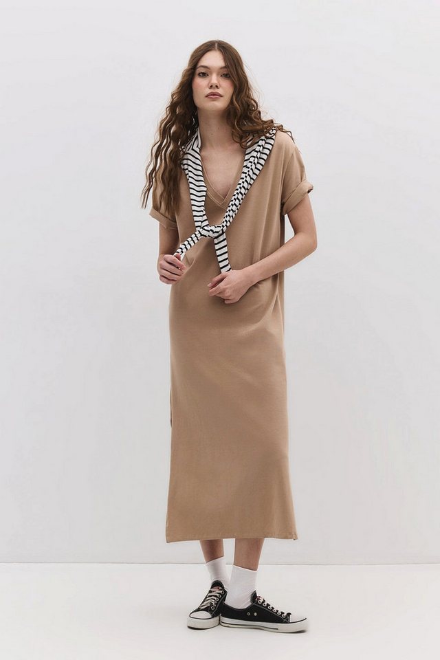 No Matter What Minikleid Basic-Kleid aus Baumwolle mit V-Ausschnitt und Schlitz von No Matter What