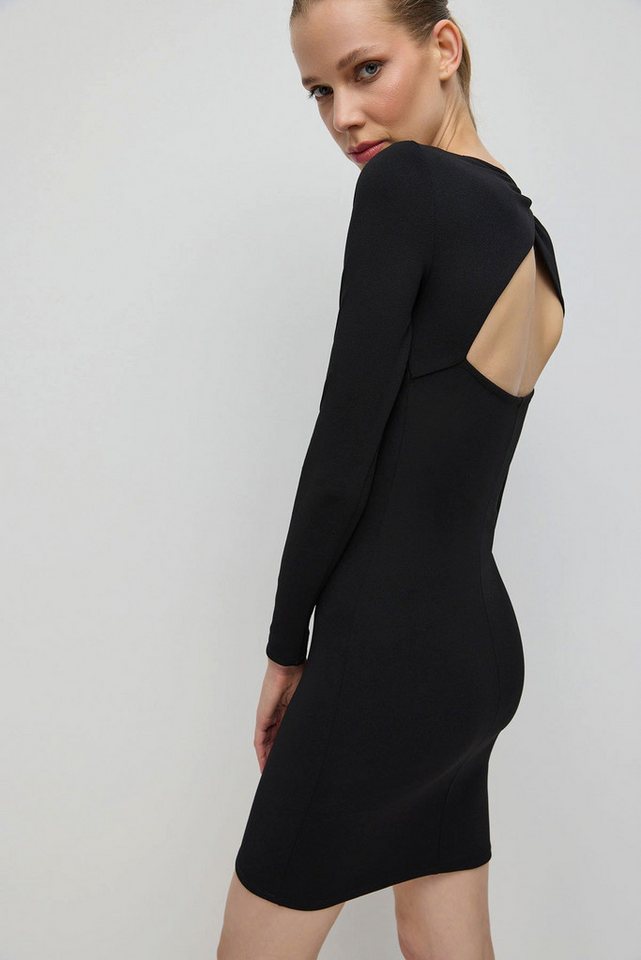 No Matter What Minikleid Minikleid mit Fensterdetail auf der Rückseite von No Matter What