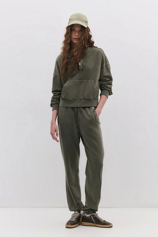 No Matter What Sweatponcho Jogginghose aus verblichener Baumwolle von No Matter What