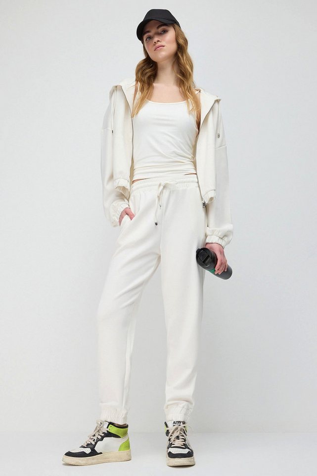 No Matter What Sweatponcho Weiche Modal Jogginghose - Knitterfrei und Seidig Glatt von No Matter What