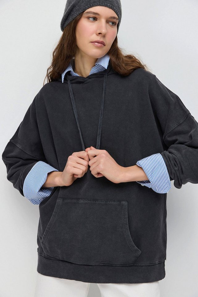 No Matter What Sweatshirt Kapuzenpullover mit verblasstem Effekt von No Matter What