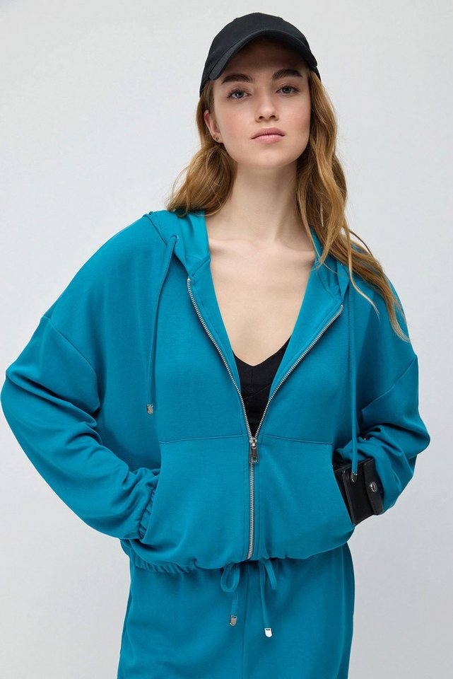 No Matter What Sweatshirt Kurze Jacke mit weicher Textur und Reißverschluss von No Matter What