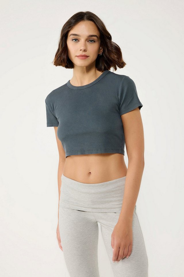 No Matter What T-Shirt Kurzarm Crop T-Shirt aus türkischem Stoff von No Matter What