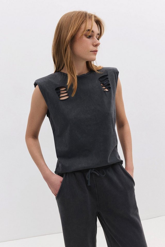 No Matter What T-Shirt T-Shirt mit ärmellosen Rissen von No Matter What