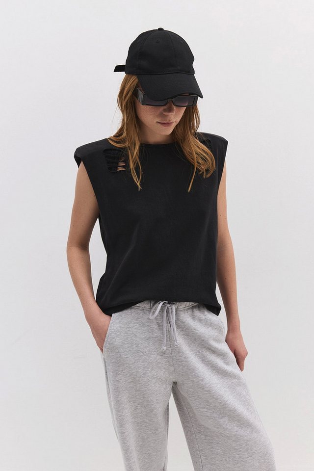 No Matter What T-Shirt T-Shirt mit ärmellosen Rissen von No Matter What