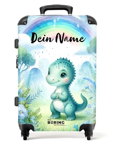 NoBoringSuitcases.com © Kinderkoffer Koffer Kinder Reisekoffer Kindergepäck 4 Rollen, TSA Schloss (Personalisiert: Niedlicher Blauer Dino umgeben von Blauer Natur), (Mittelgroß 67x43x25 cm) von NoBoringSuitcases.com