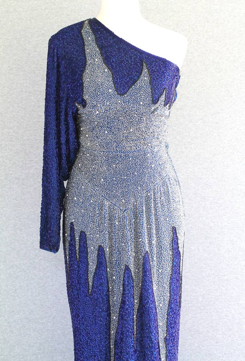 Perlen - "Frozen" Glasperlen Und Cold Shoulder, Art Deco, Abendkleid, Trophäe, Sparkle, Cocktailkleid, Von Suzarila -175Dl von NoGritNoGlory