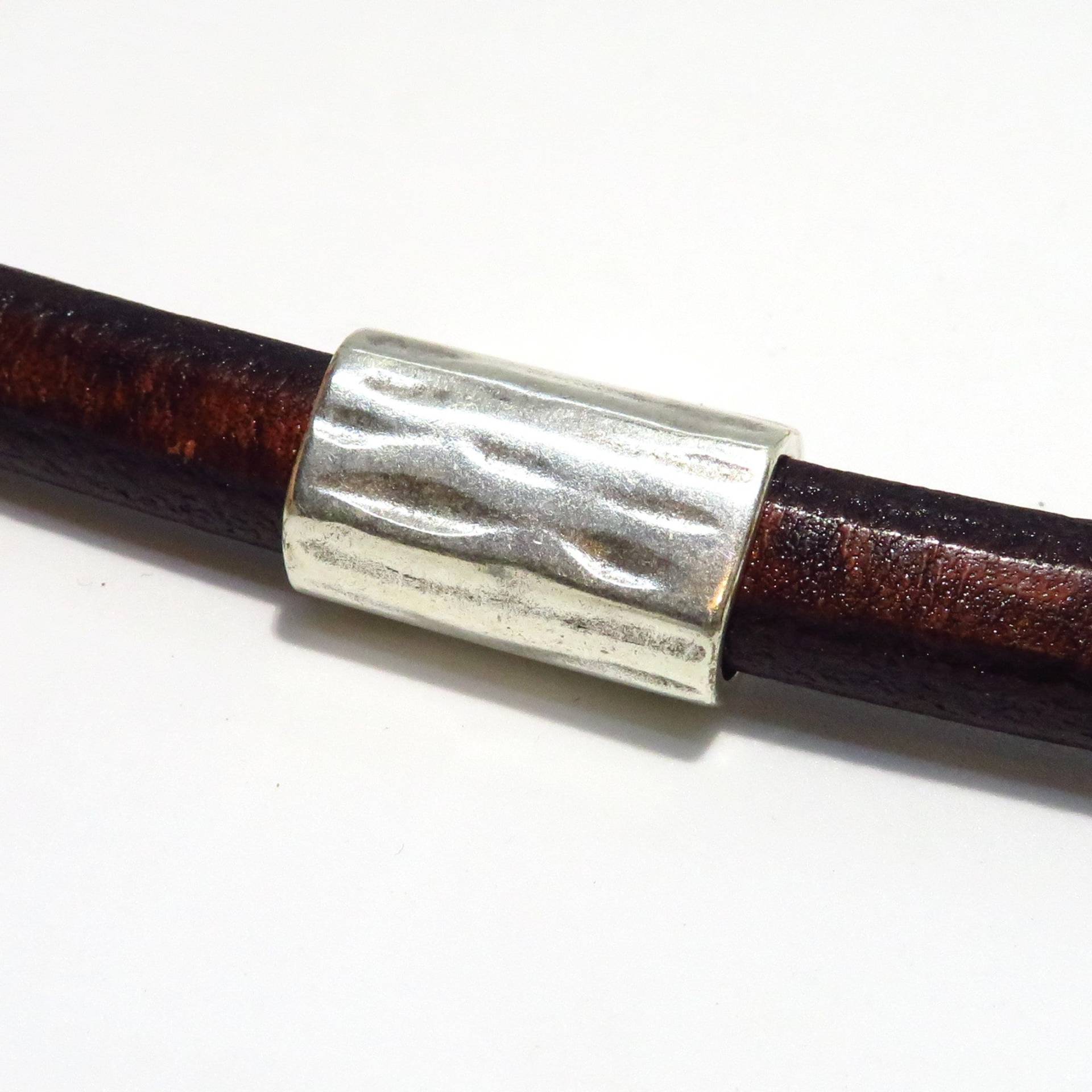 2 Zamak Versilberte Perlen Für Lakritzleder | 2 Stück | Zb2 2 Zamak Versilberte Perlen Für Lakritzleder | 2 Stück | Zb2 von NoLimits4Creativity