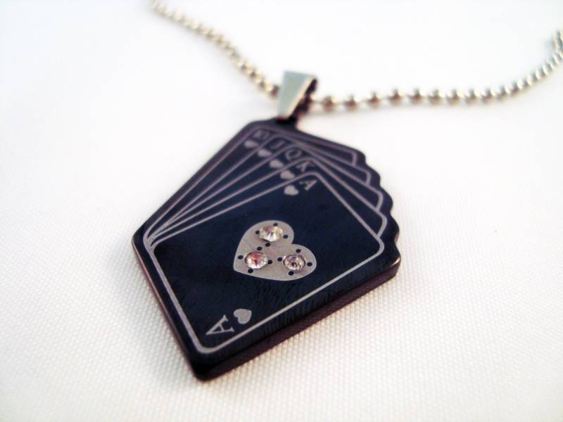 Anhänger Steel Crystal Poker Spielkarte Skull 4 Modelle Zur Auswahl/Stile von NoMercyMaking