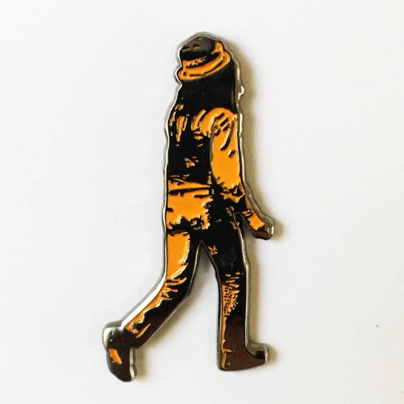 Black Market Clash Emaille Pin Black Market Clash Emaille Pin von NoMoreIndustries