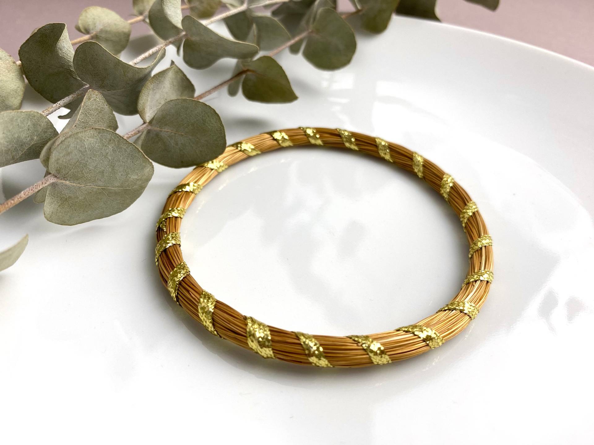 Armreifen Goldgras | Sommer Herbst Armband Leicht Biegsam Natürliches Material Baumwollband Und Gras Besonders Geschenk Capim Dourado von NoNameNeededHandmade