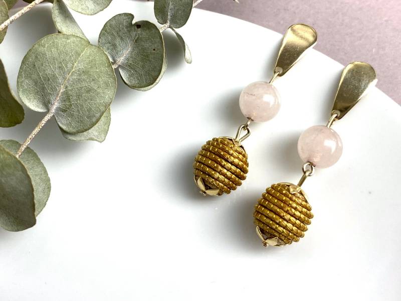 Ohrringe Goldgras Rosenquarz Rosa Rose Gold Quarz Capim Durado | Naturmaterial Gras| Nachwachsend Rot Lila Türkis Perle Besonders Sommer von NoNameNeededHandmade