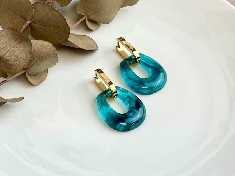 Ohrringe Türkis Grün Gold Creole Acryl Resin Kunstharz Tropfen Barock Blau Sommer Leuchtend Strand Geschenkidee Wasserfarbe Marmoriert Ohrringe Türkis Grün Gold Creole Acryl Resin Kunstharz Tropfen Barock Blau Sommer Leuchtend Strand Geschenkidee Wasserfarbe Marmoriert von NoNameNeededHandmade