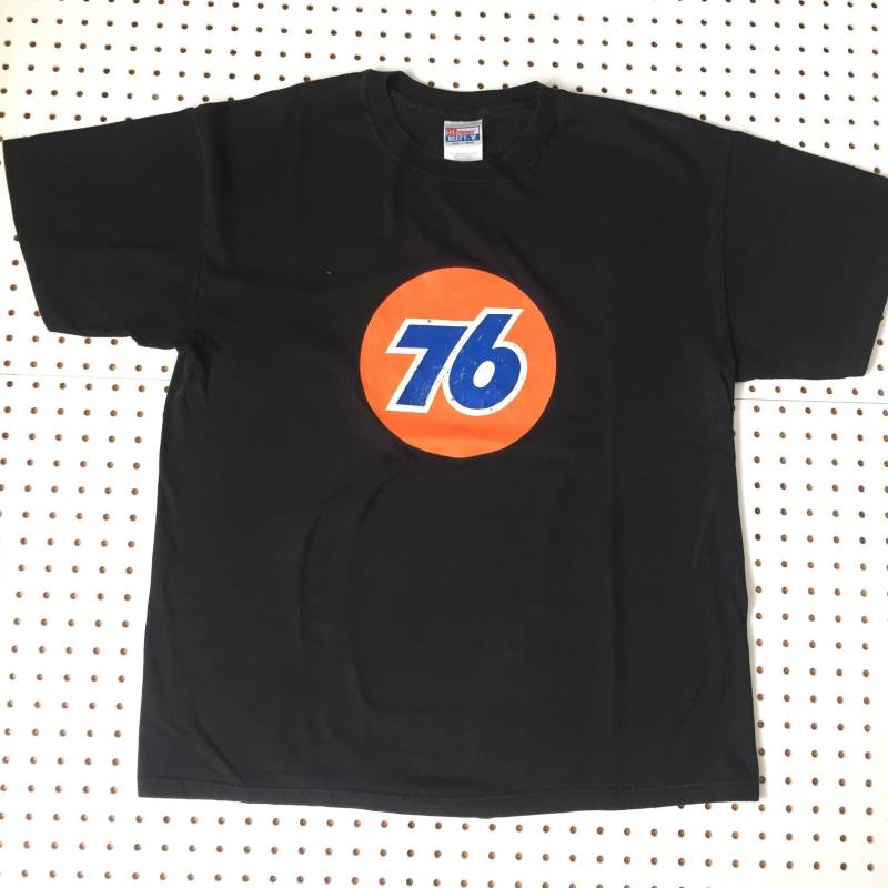 90Er 76 Racing Team Logo T Shirt Porsche Golf Gt Stp Champion Race Car Benetton Hot Rod Formel One Muscle Made in Usa Classic von NoProblemVtg