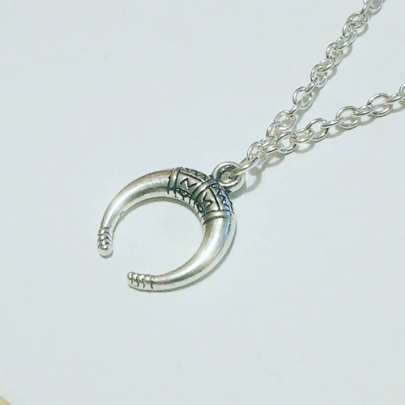 Silber Horn - Halskette Trend Mond Silber Horn - Halskette Trend Mond von NoTTbijoux