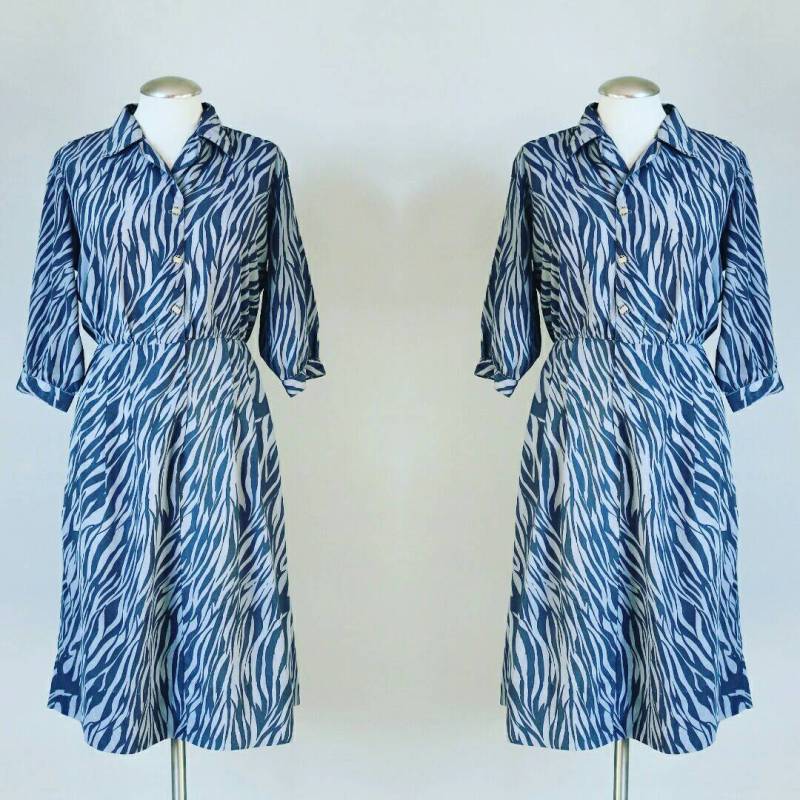 60Er Jahre Vintage-Kleid Grau - M/L 60Er Jahre Vintage-Kleid Grau - M/L von NoTrendsBoutique