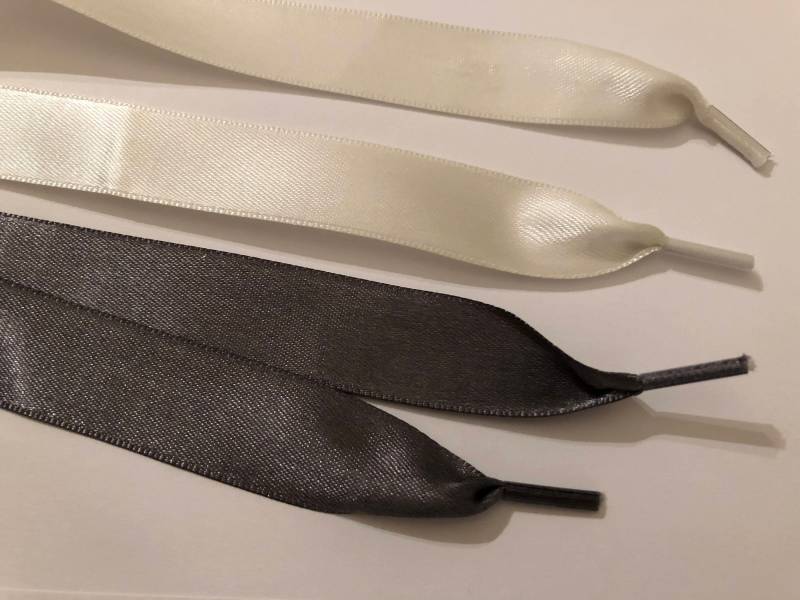 47 Zoll | 120 cm Elfenbeinfarbene Satin-Schnürsenkel, Graue Satinschnur Mit Spitze, Satinband-Schnürsenkel, Schnürsenkel Für Turnschuhe 47 Zoll | 120 cm Elfenbeinfarbene Satin-Schnürsenkel, Graue Satinschnur Mit Spitze, Satinband-Schnürsenkel, Schnürsenkel Für Turnschuhe von NoaElastics