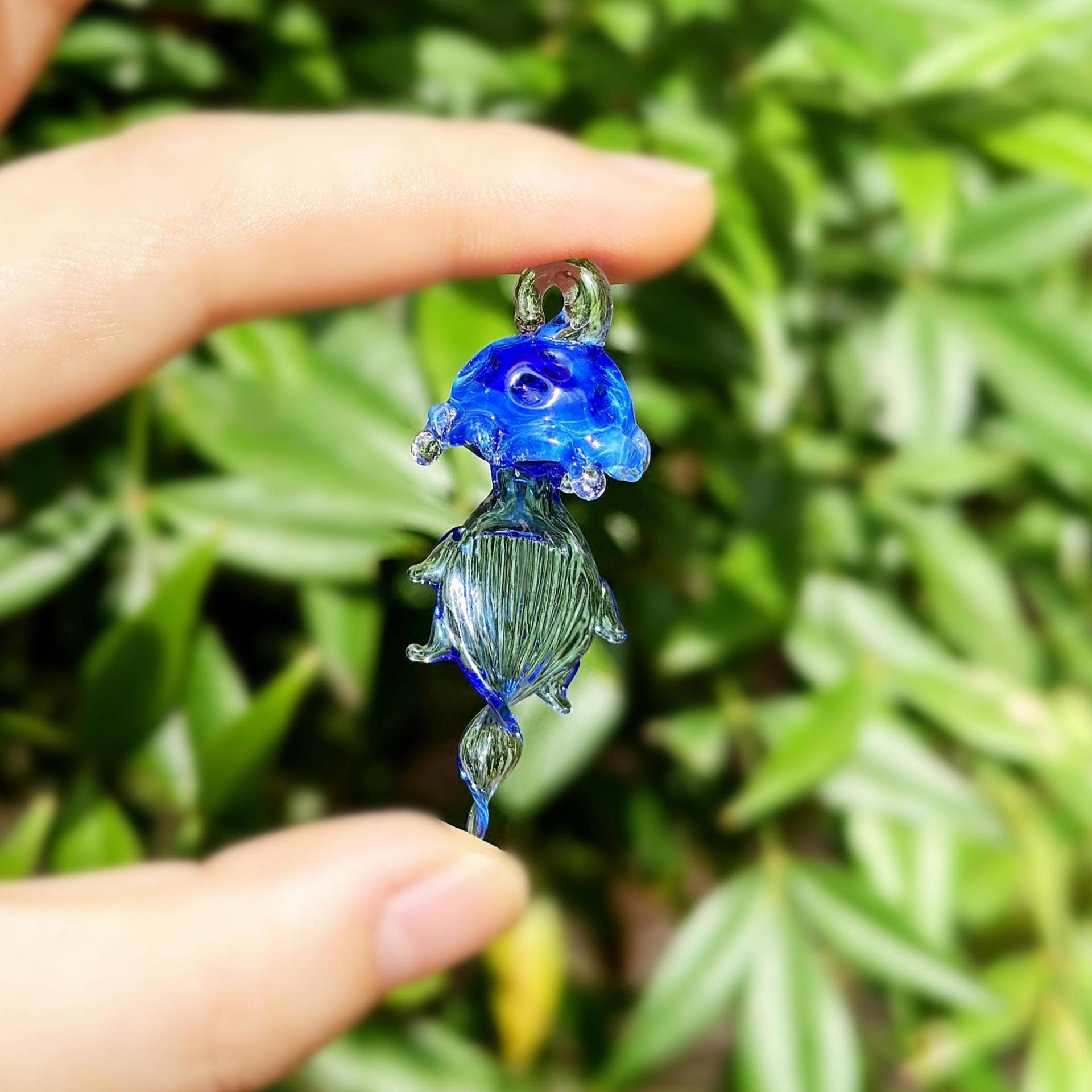 Blue Glass Jellyfish Necklace, Purple Pendant Delicate Pendant, Summer Beach von NoaSchCo