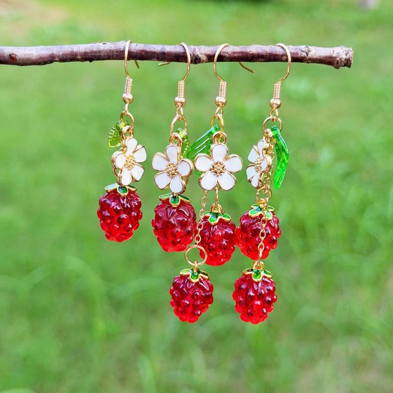 Red Raspberry Earrings, Fruit Dangle Earrings & Necklace, Woman Christmas Gift von NoaSchCo