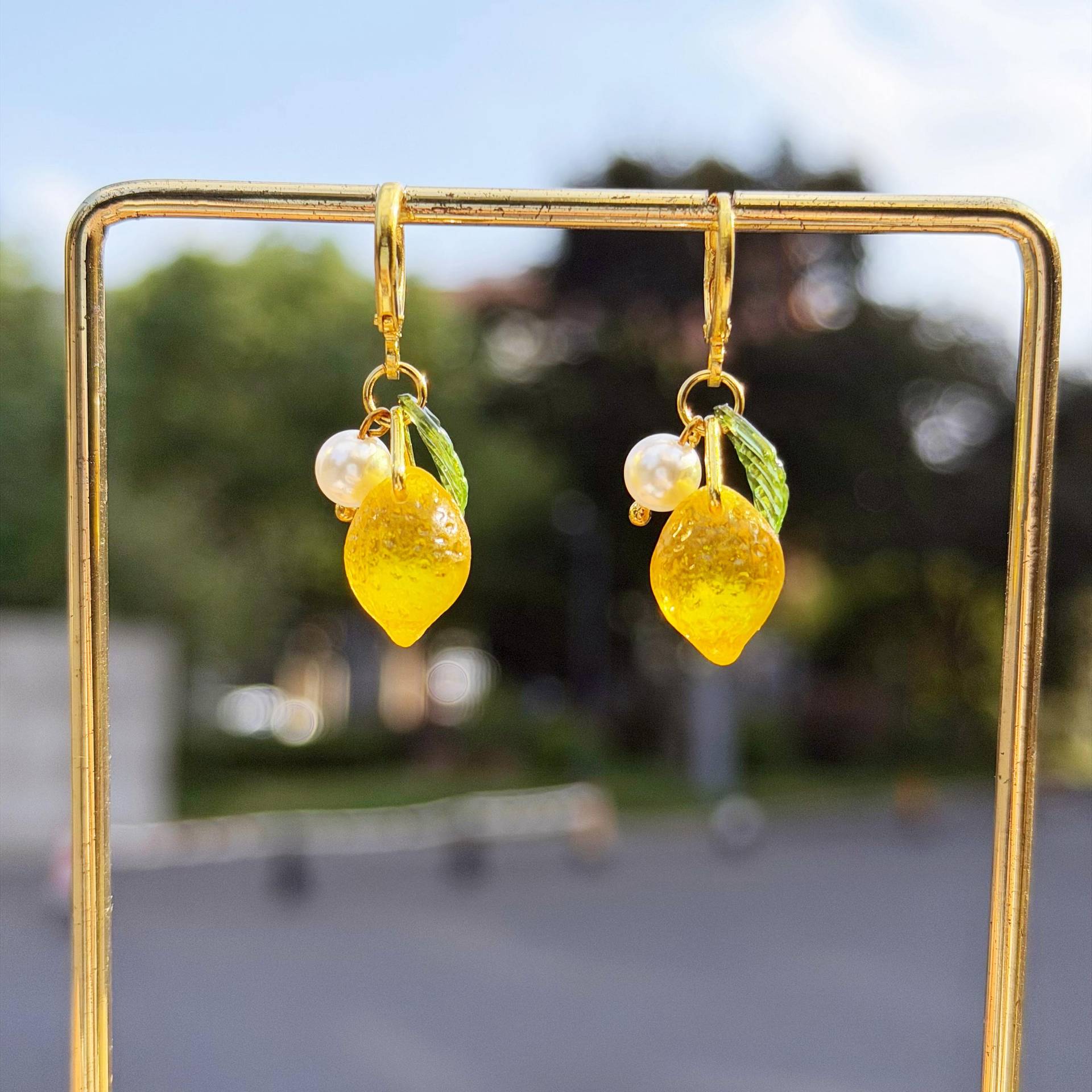 With Flower Lemon Earrings, Yellow Bow Fruit Gold Filled Earrings von NoaSchCo