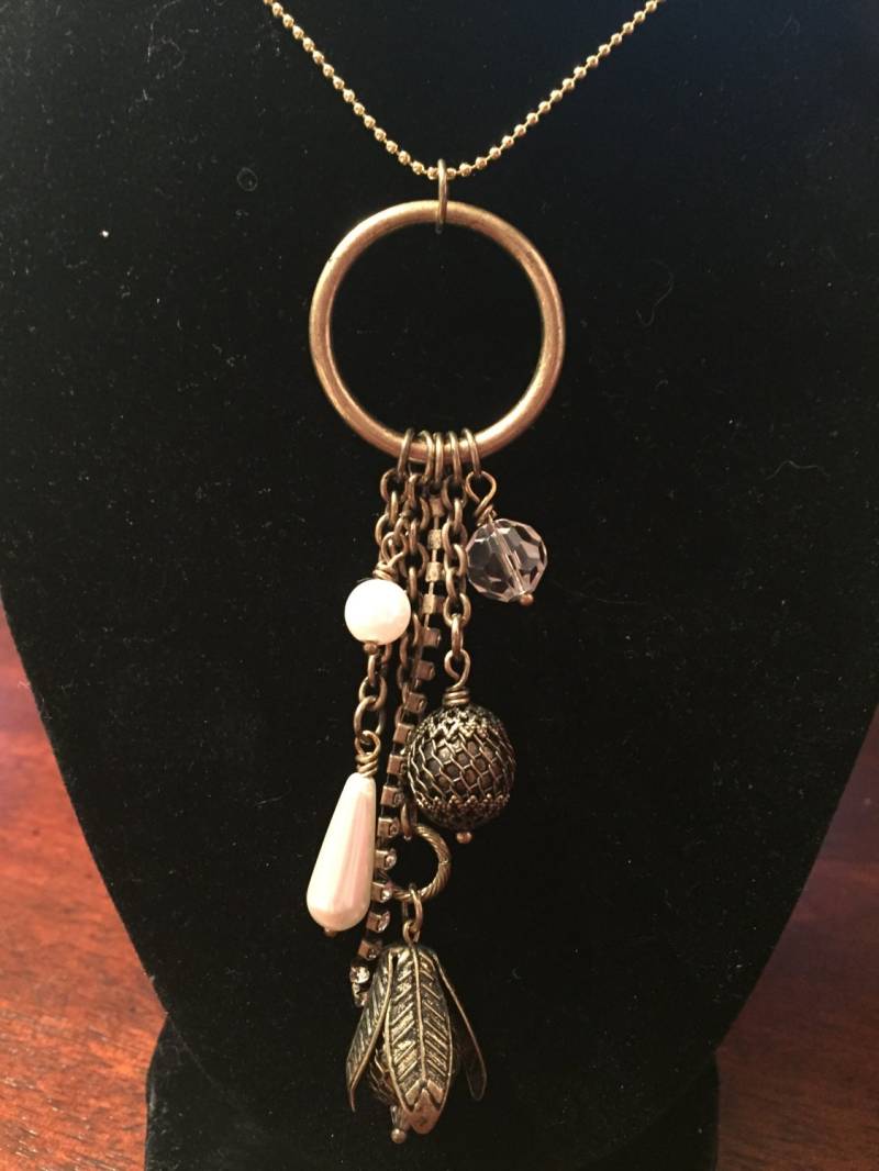 Bronziert, Gold Multi-Charm Dangle Anhänger Halskette Elegant Schmuck, Vintage Womens Accessoires, Valentinstag Geschenk, Schmuck von NoahSiannahBeadMine