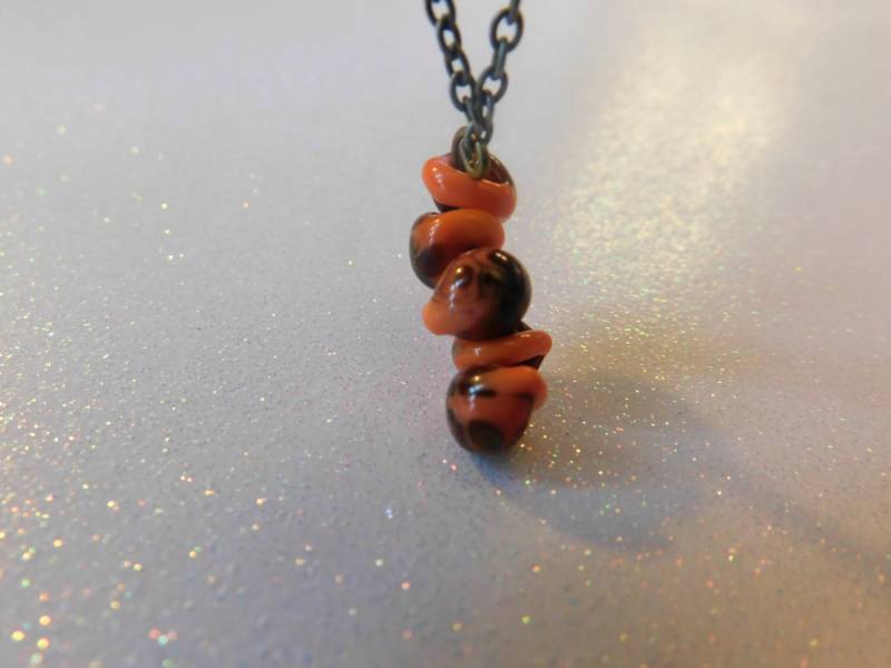 Drop Halskette Lampwork Glas Tropfen Herbst Glanz Tieforange Blace von NoahSiannahBeadMine