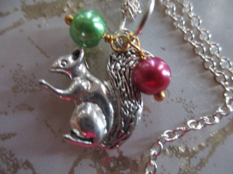 Eichhörnchen Kette Wald Tier Halskette Herbst Schmuck Silber von NoahSiannahBeadMine