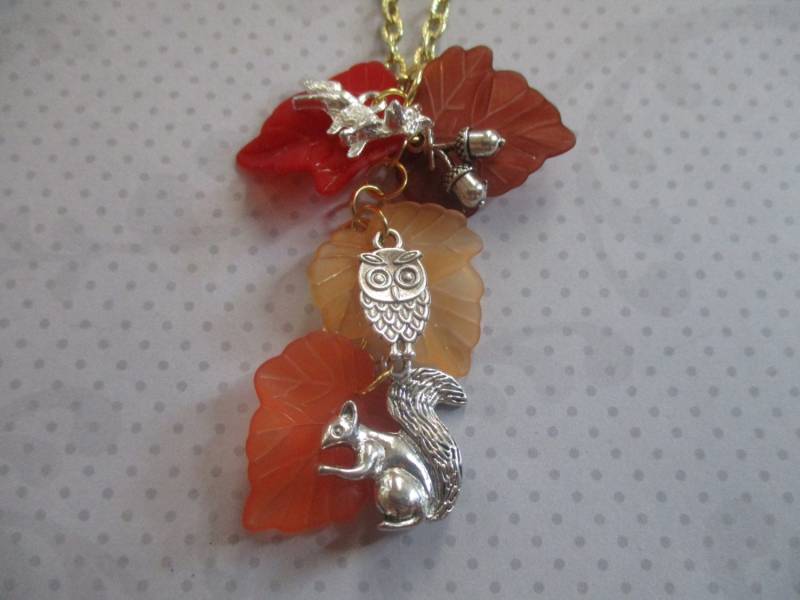 Herbst Wald Halskette Schmuck Thanksgiving Leaf Animal von NoahSiannahBeadMine