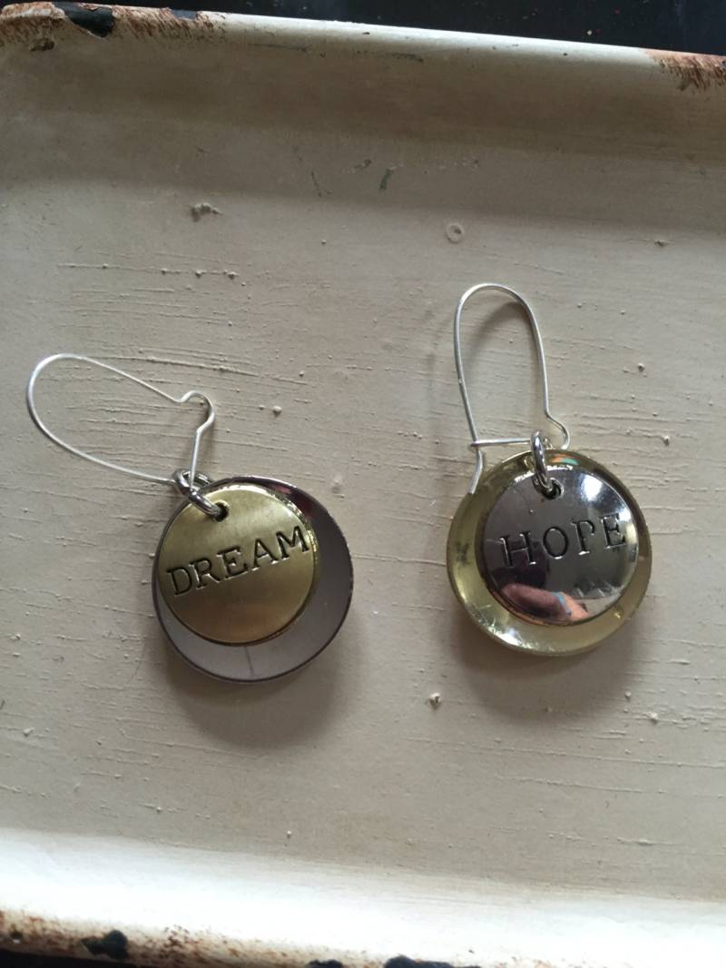 Hoffnung & Dream Two Tone Kreis Scheibe Ohrringe Eleganter Schmuck, Womens Accessoires, Vintage Valentinstag Geschenk von NoahSiannahBeadMine