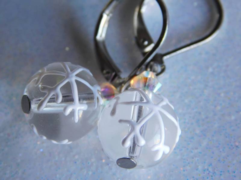 Klar Handbemalt Schneeflocke Lampwork Super Winter Glas Ohrringe Ziemlich Schneefall Schmuck von NoahSiannahBeadMine