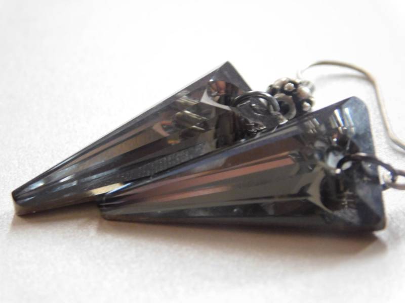 Swarovski Spike Drop Kristall Ohrringe Silber Nacht Baumeln von NoahSiannahBeadMine