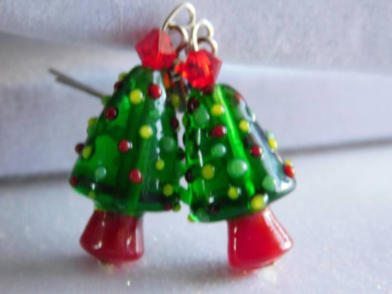 Weihnachtsbaum Mit Schmuck Glas Lampwork Ohrringe Dekor von NoahSiannahBeadMine