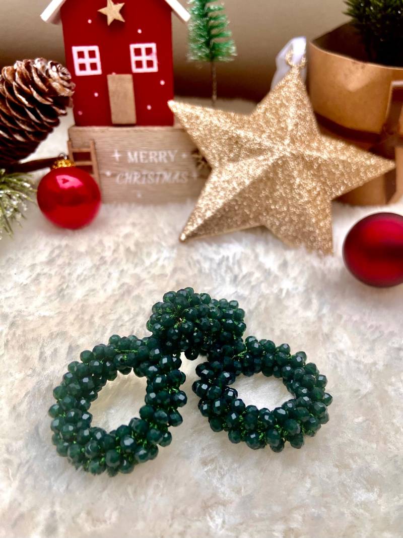 Festliche Statement Ohrringe Aus Perlen Mit Stecker Festliche Statement Ohrringe Aus Perlen Mit Stecker von Noanelli