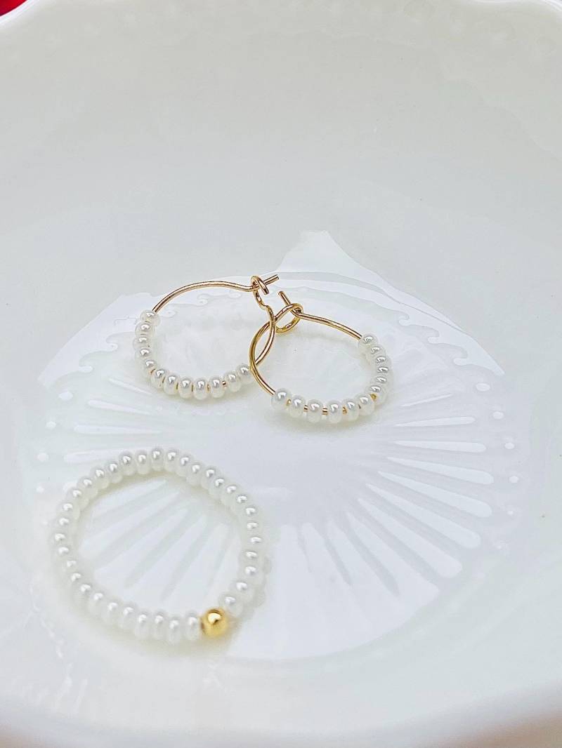 Schmuckset Ohrringe Und Perlenring Schmuckset Ohrringe Und Perlenring von Noanelli