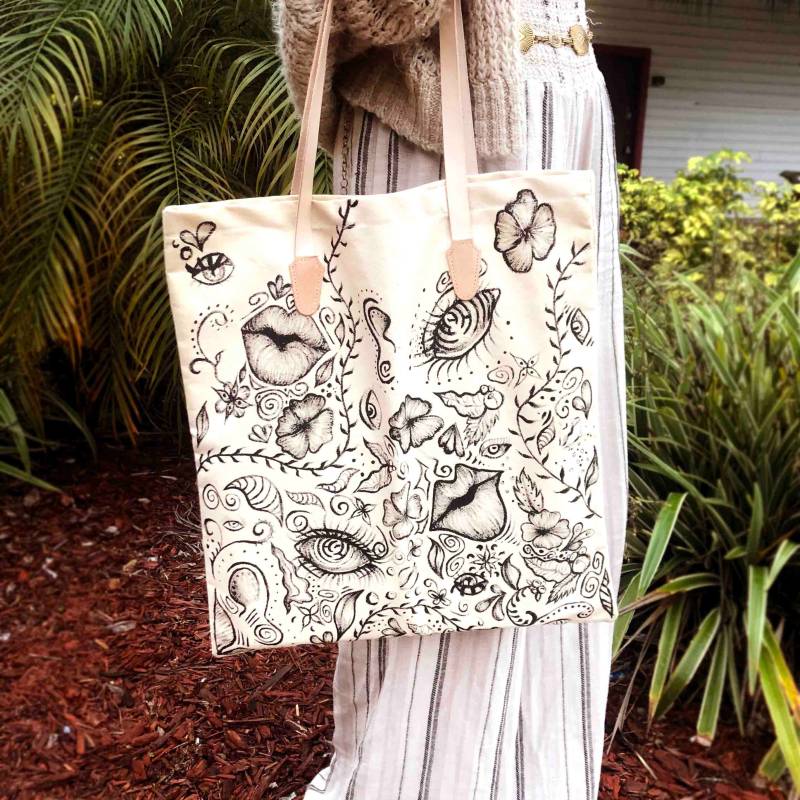 Handgemachte Tasche Mit Handbemaltem Design von NoasartUS