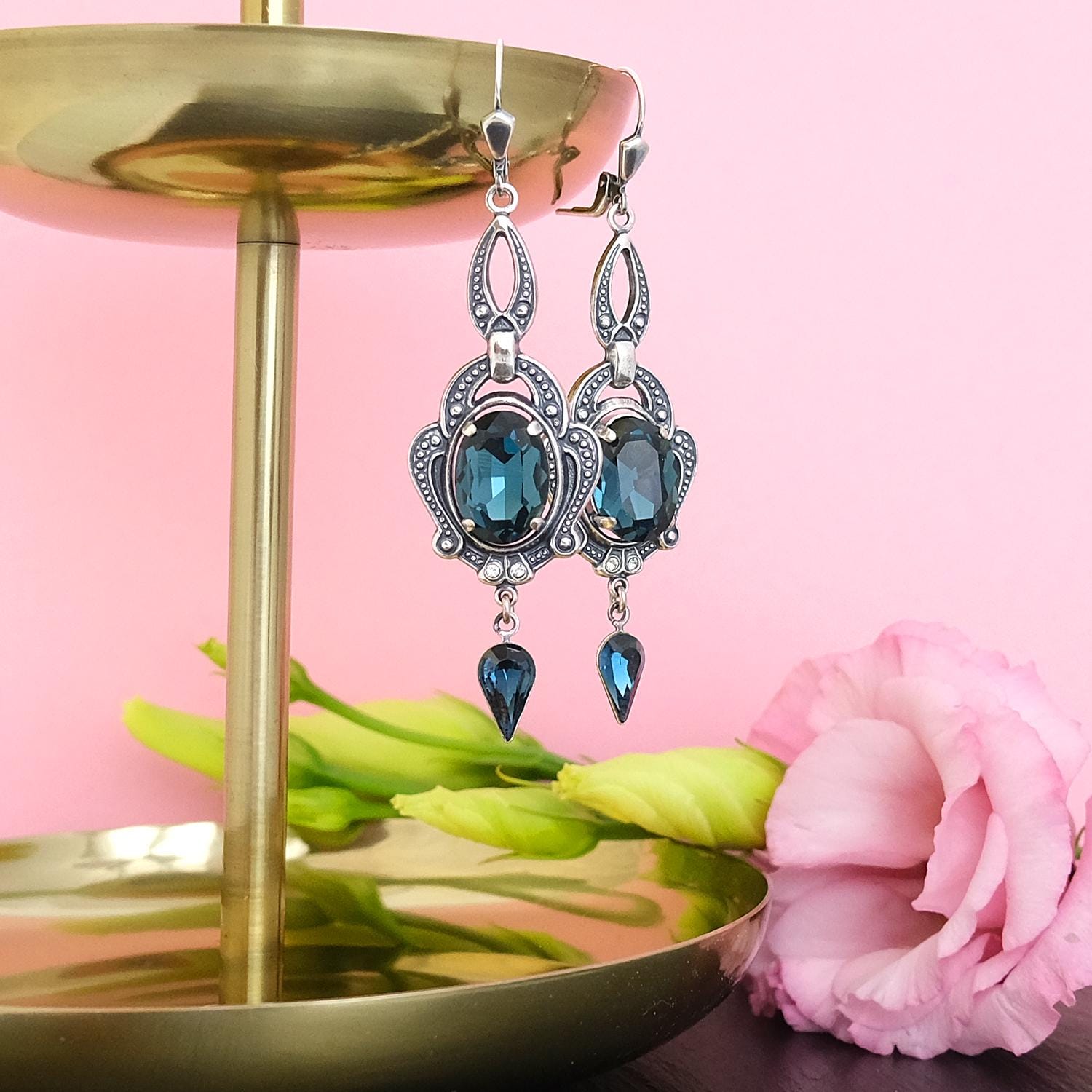 Jugendstil Ohrhänger Swarovski Kristalle Montana Silber Chandelier Ohrringe Nobel Schmuck von NobelSchmuck