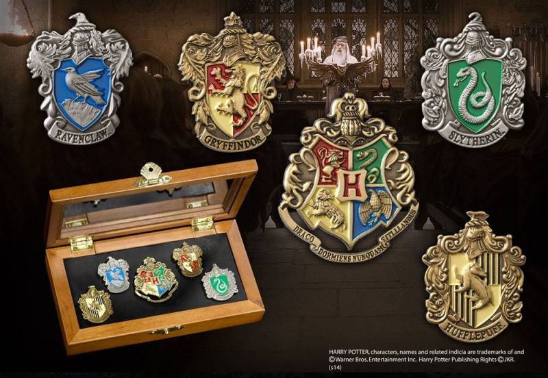 Noble Collection Anstecknadel Set Harry Potter Pin Kollektion Hogwarts (5) von Noble Collection